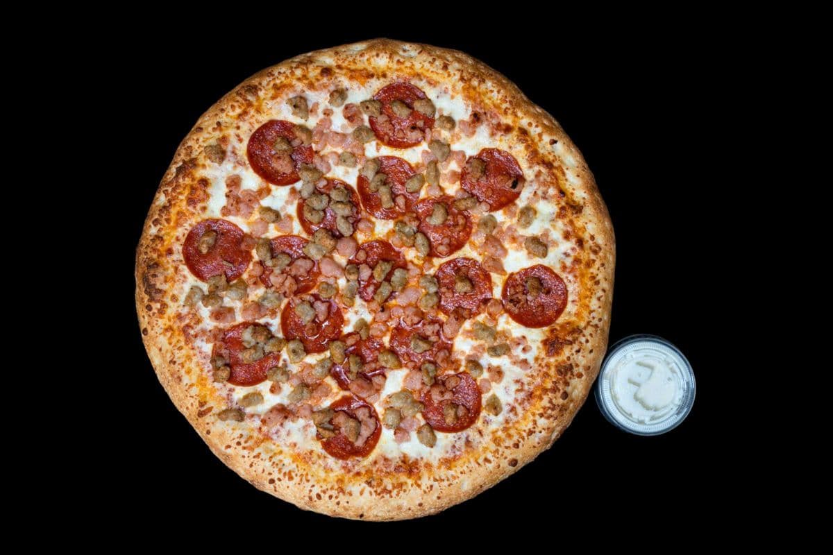 Large Three-Topping Pizza & Dip