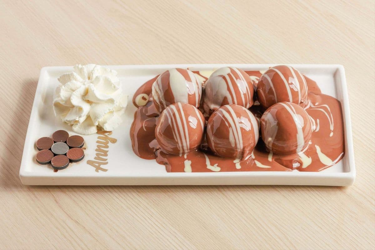 Chocolate Signature