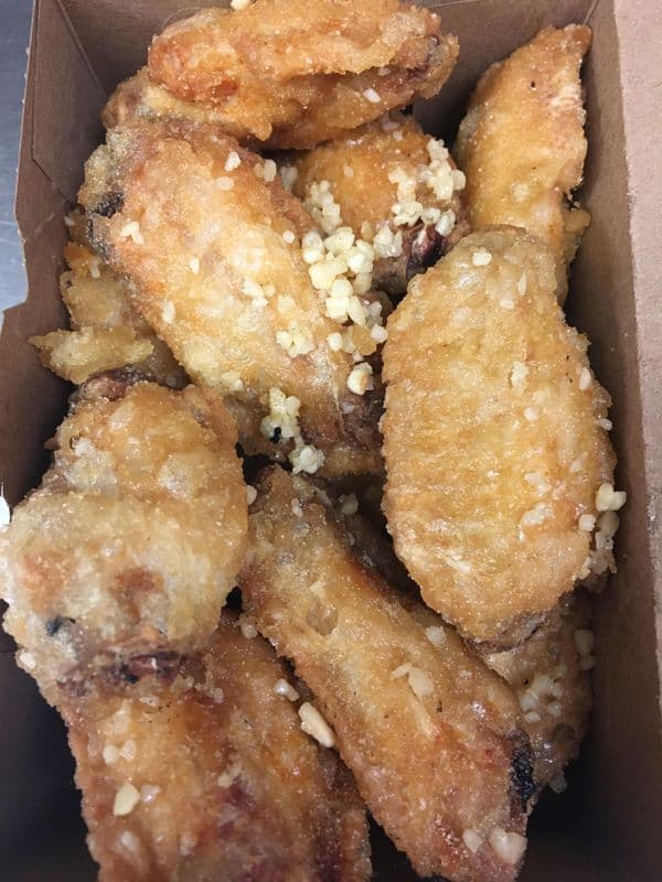 58. Dry Garlic Chicken Wings