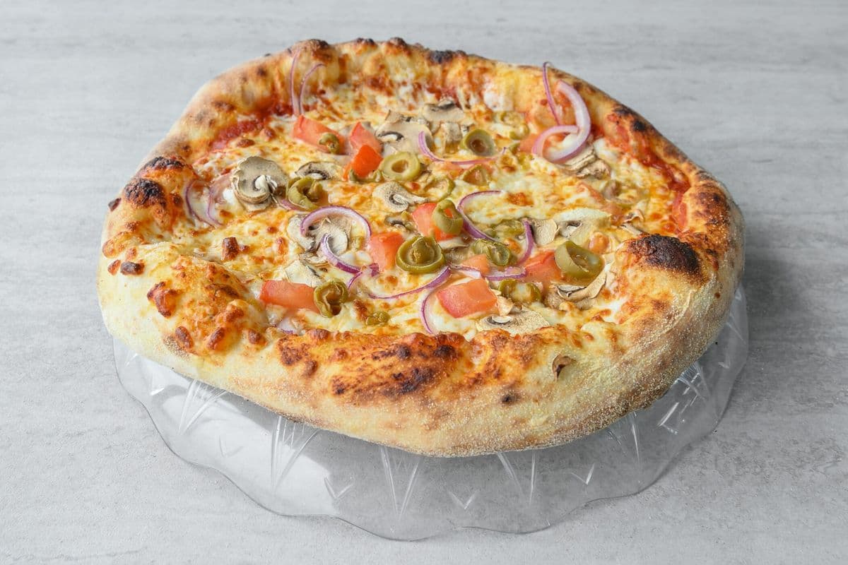 2 Pizzas extra-larges végétarienne / 2 Extra-Large Vegetarian Pizzas