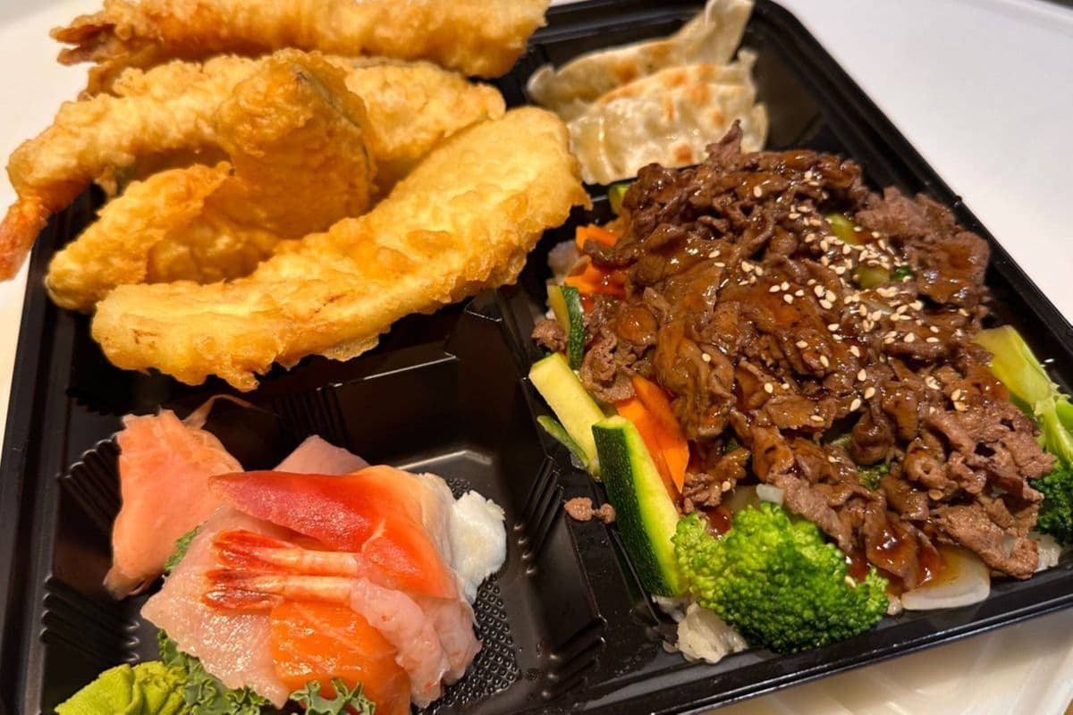 N4. Bento Box Combo 4