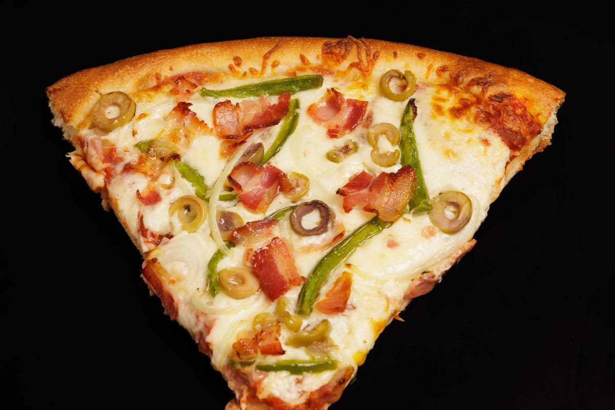 Medium Pizza All Dressed 13''