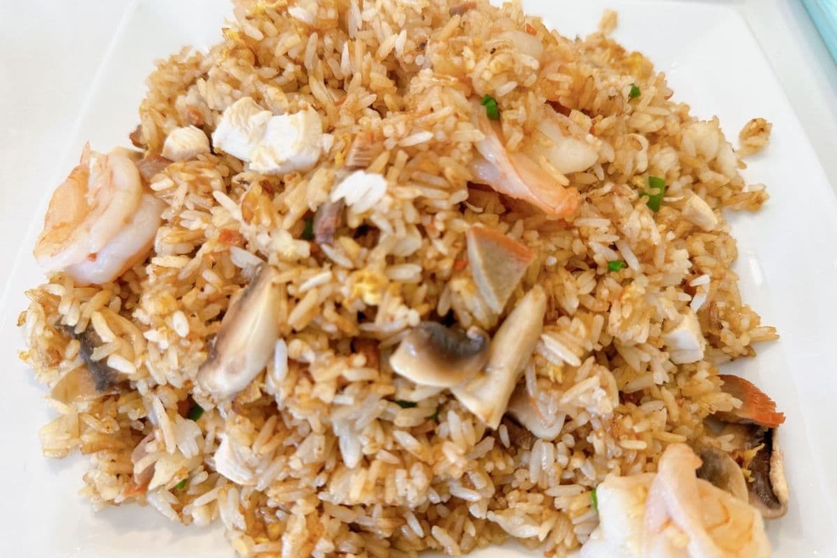 R02. Yang Chow Fried Rice 扬州炒饭