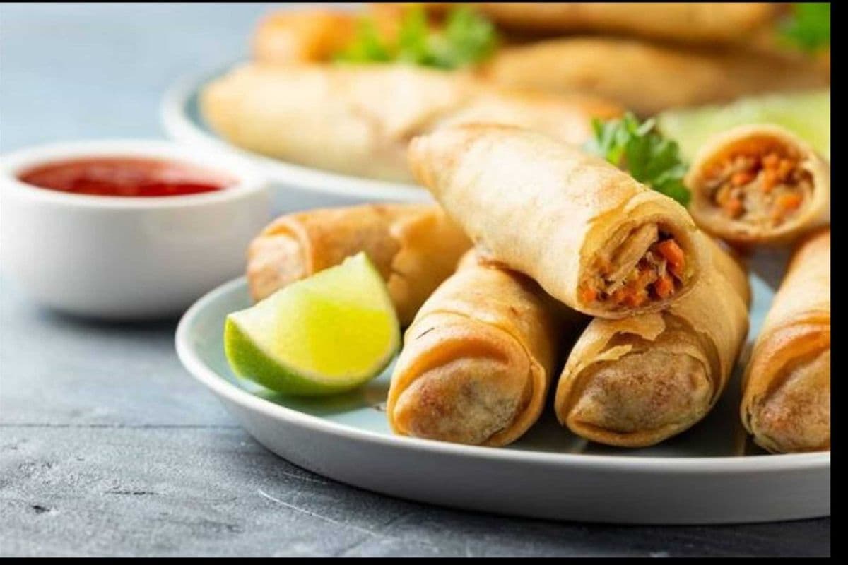 Rouleaux impériaux Poulet (2 mcx) / Chicken Imperial Rolls (2 pcs)