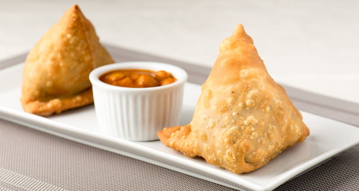 Vegetable Samosas (3Pcs.)