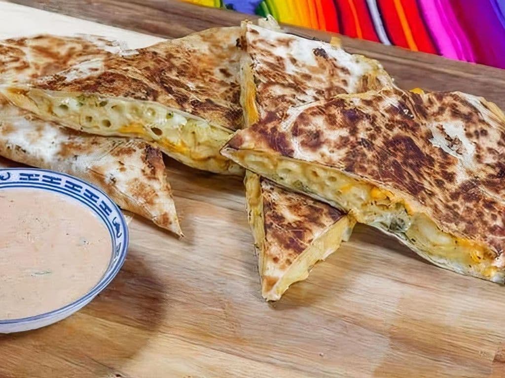 Mac and Cheeze Quesadilla