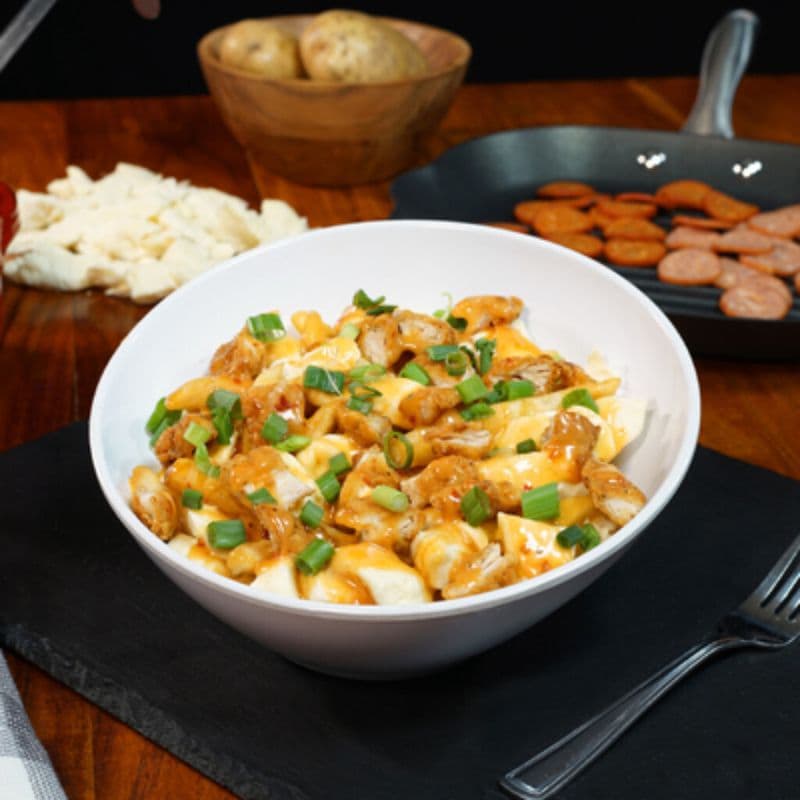 Grosse poutine extrême au poulet / Grosse poutine extrême au poulet