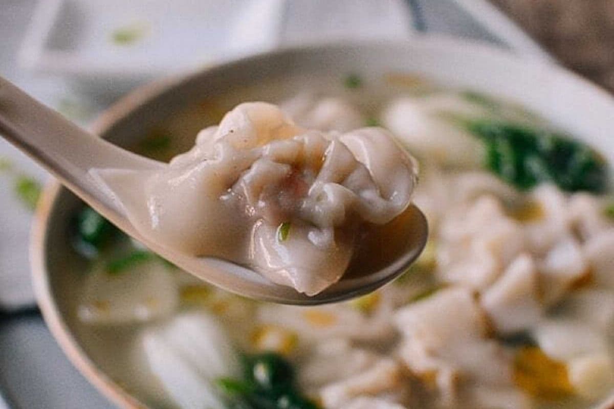 Lunch Special - Chicken Wonton Soup