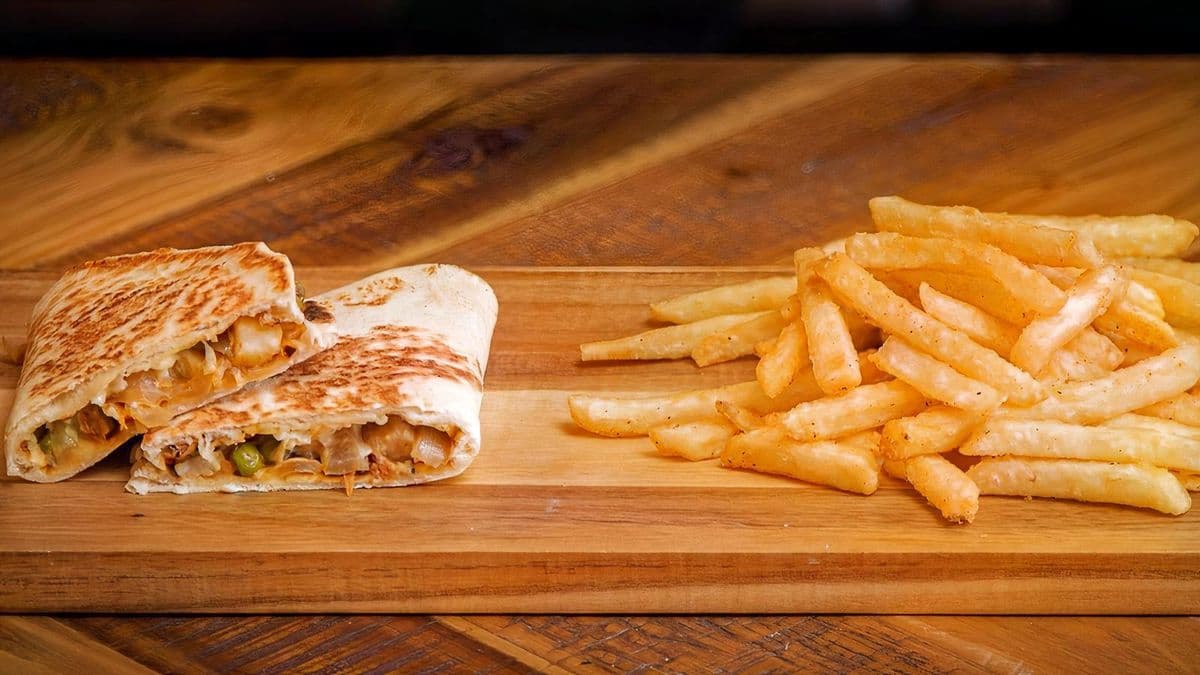 Naanwich (served with Masala Fries)