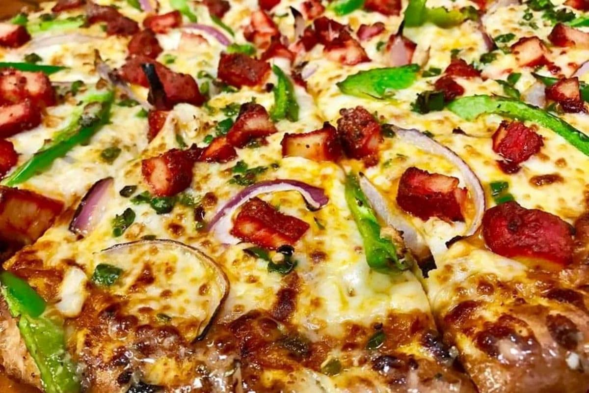 Tikka Love aka Chicken Tikka Pizza