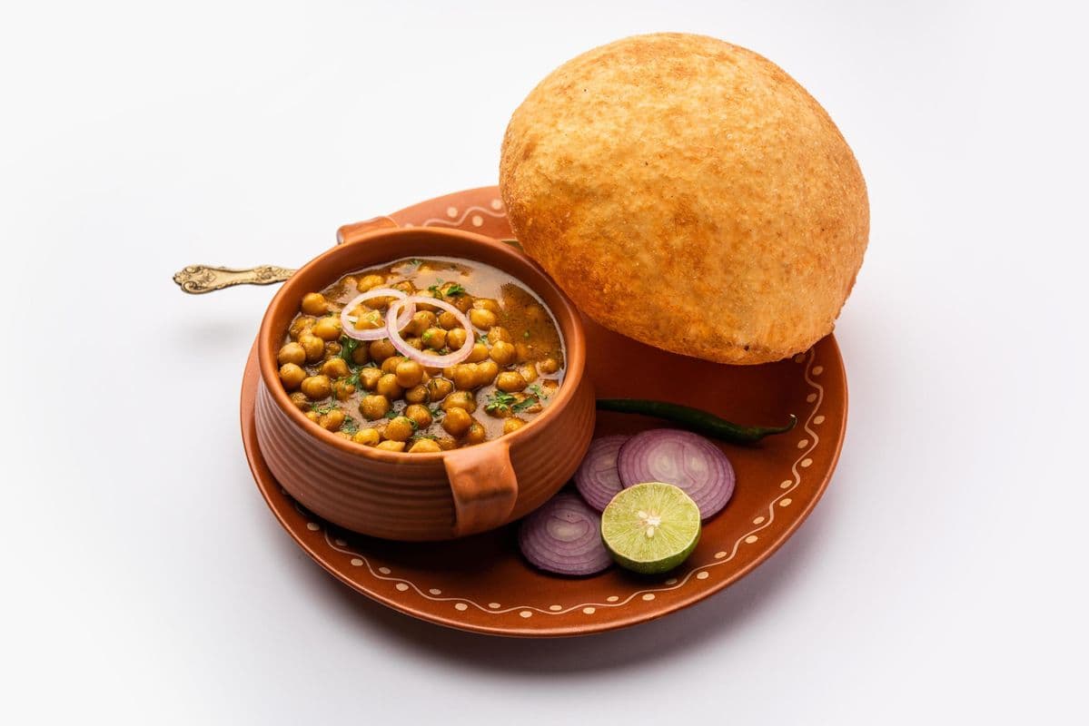 Chole Bhature (Plate)