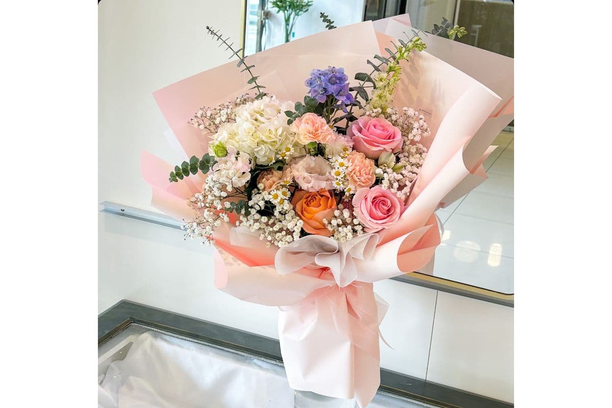Designer’s Choice Fresh Bouquet - Peach Pink