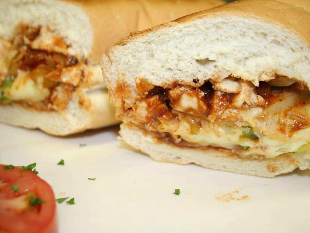 CHIPOTLE CHICKEN SUB