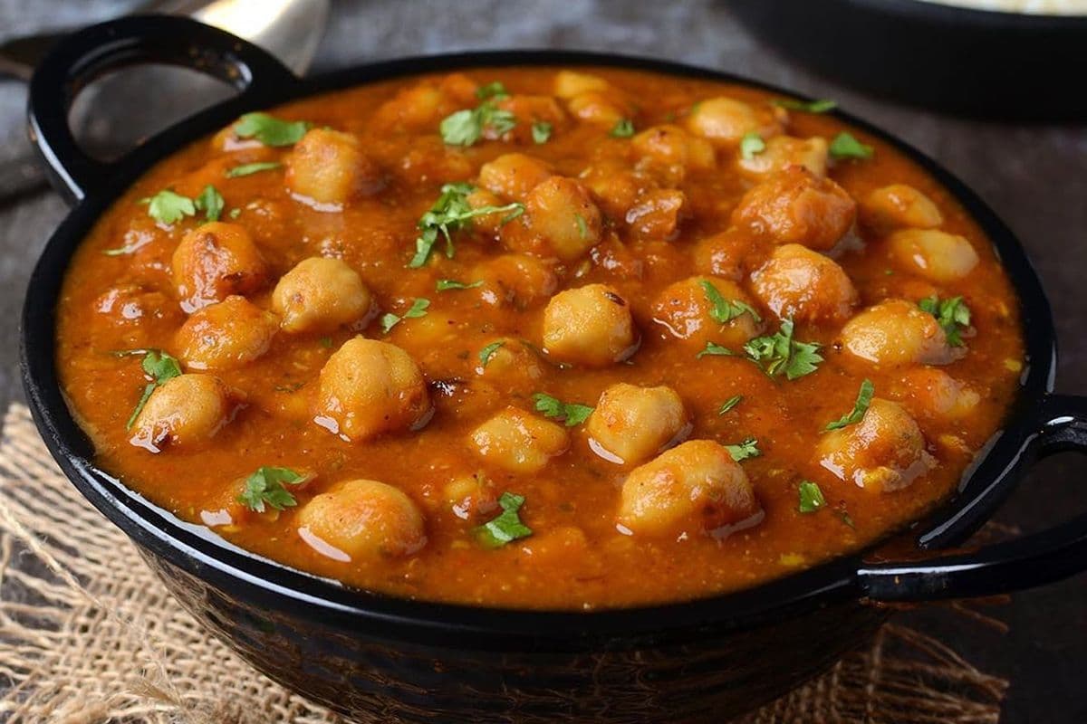 White Channe (White chick peas)