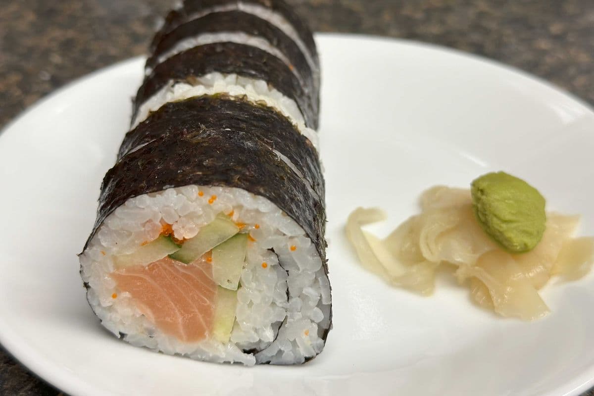 8.2 Spicy Salmon (5pcs - Not Spicy)