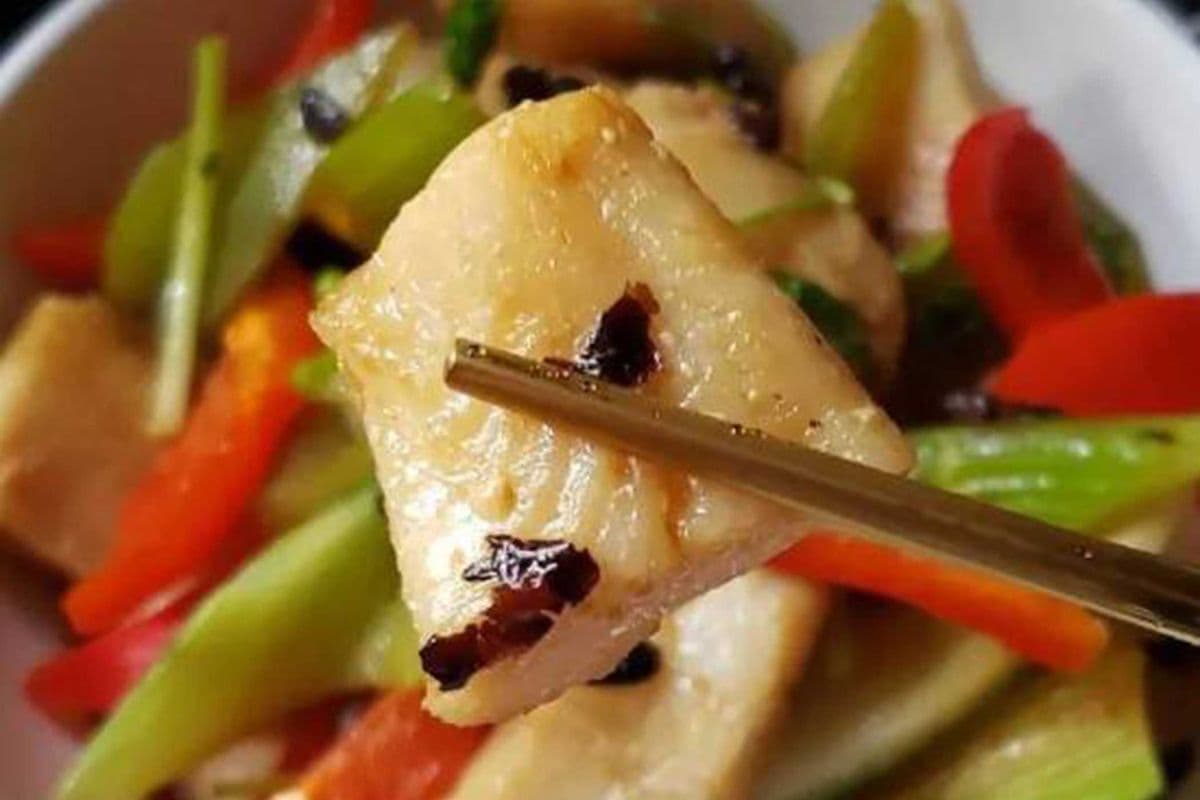 5. Stir Fried Fish Fillet with Pepper and Black Bean(豆豉鱼片)
