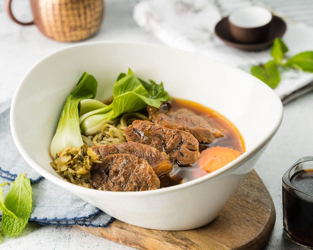 N16. Classic Pu-Erh Beef Green Tea Noodle Soup