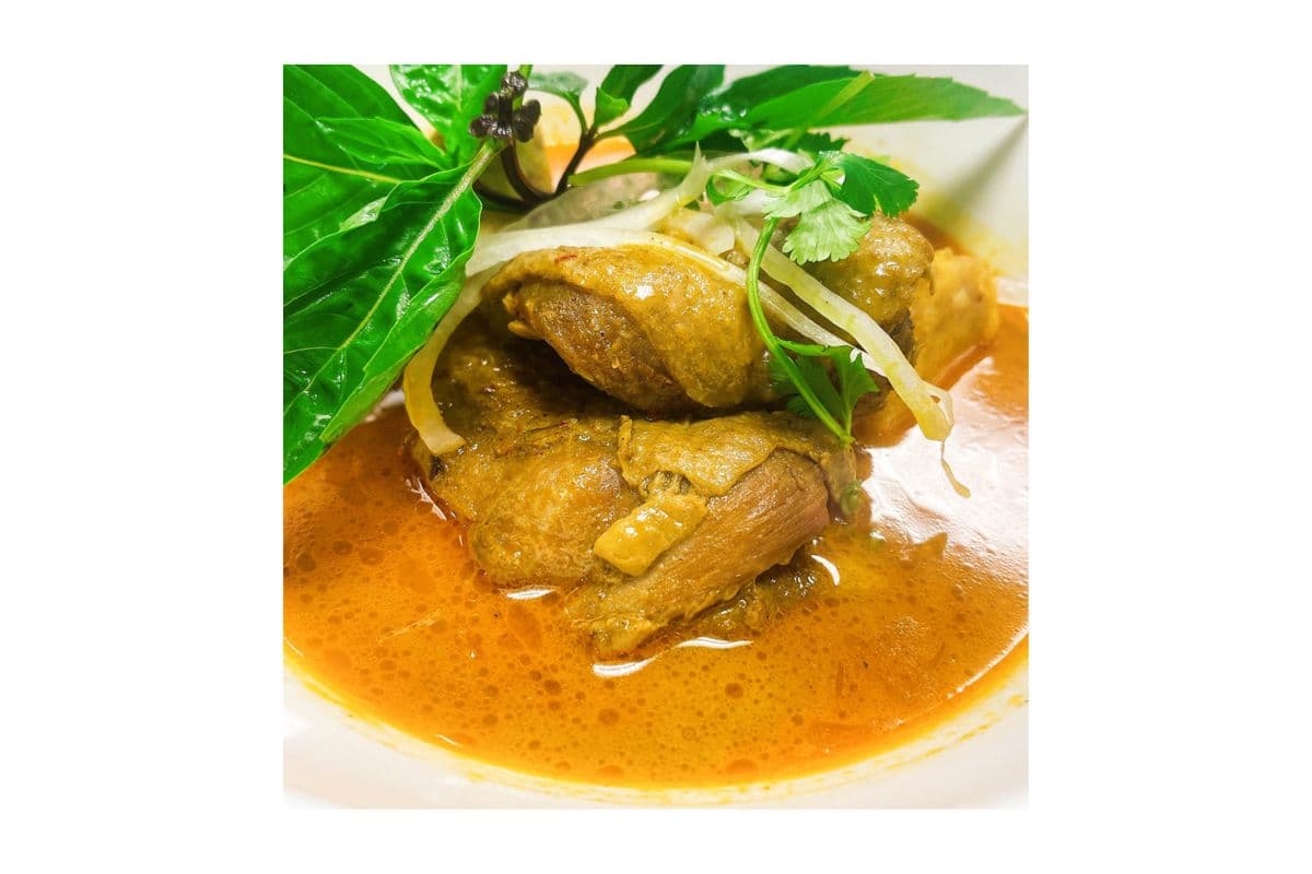 H3. Vietnamese Crab Noodle Soup
