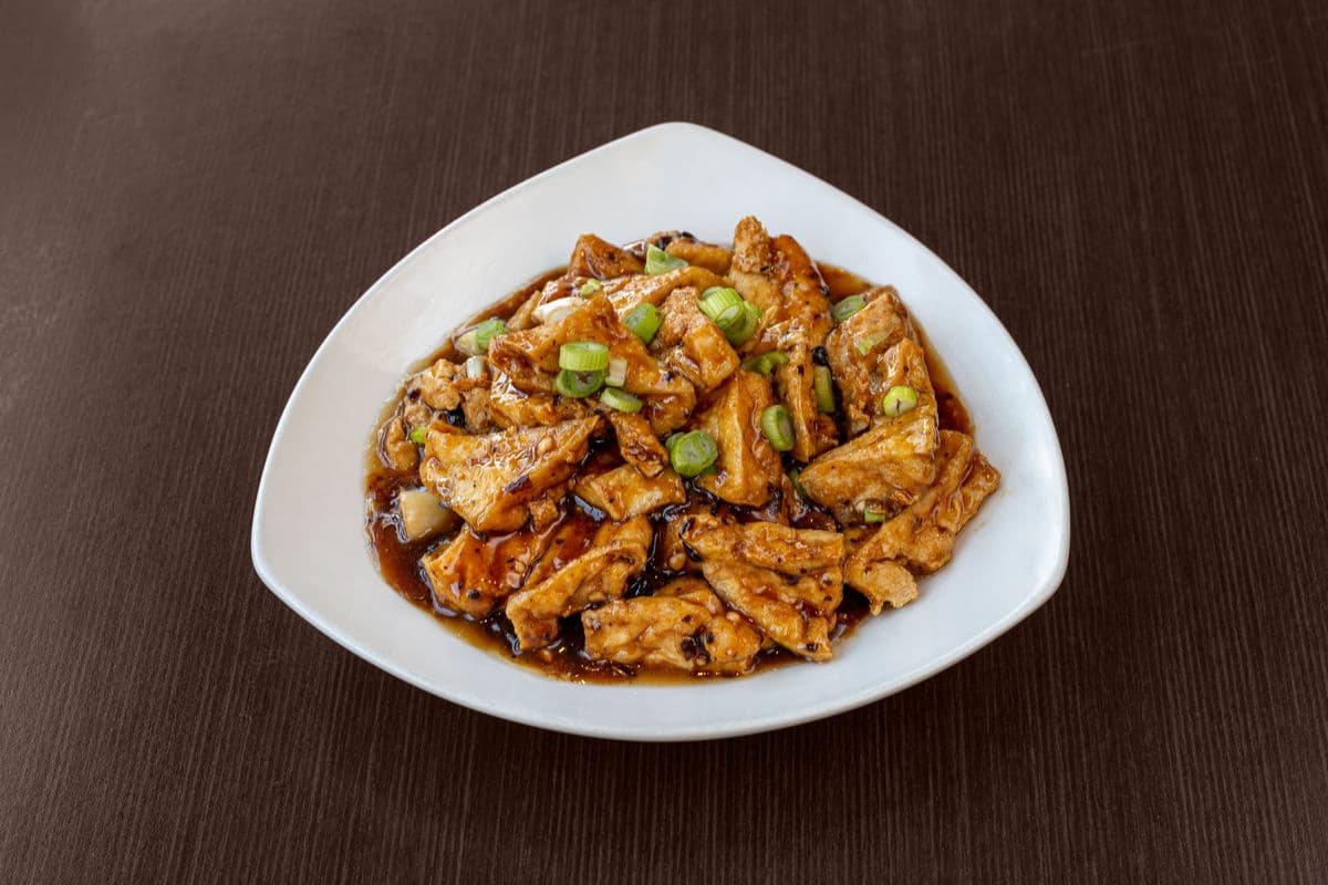 Deep-Fried Tofu in Black Bean Sauce