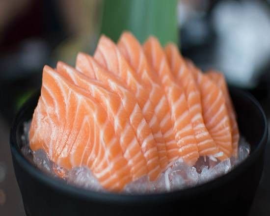 Salmon Sashimi Love Boat (20 pcs)