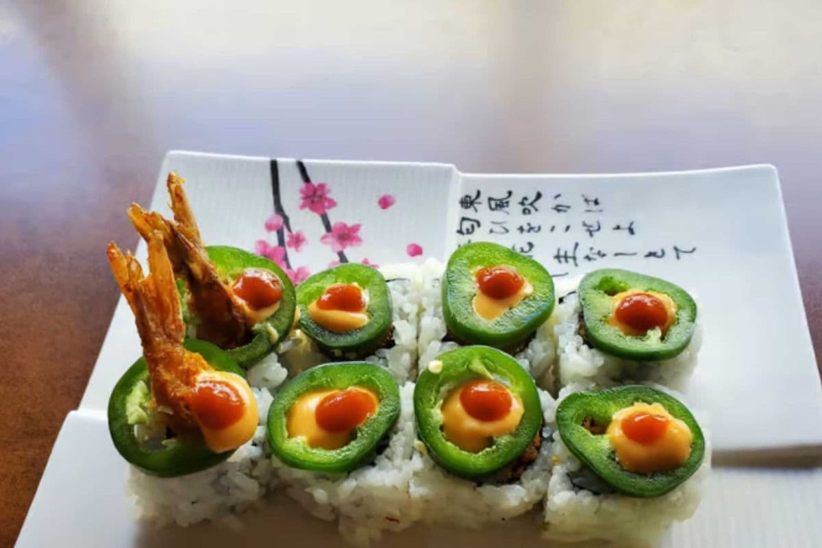 Spicy Dynamite Roll 🌶