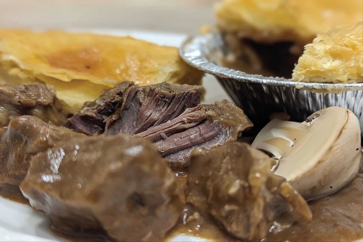 Steak & Mushroom Pie (225g)