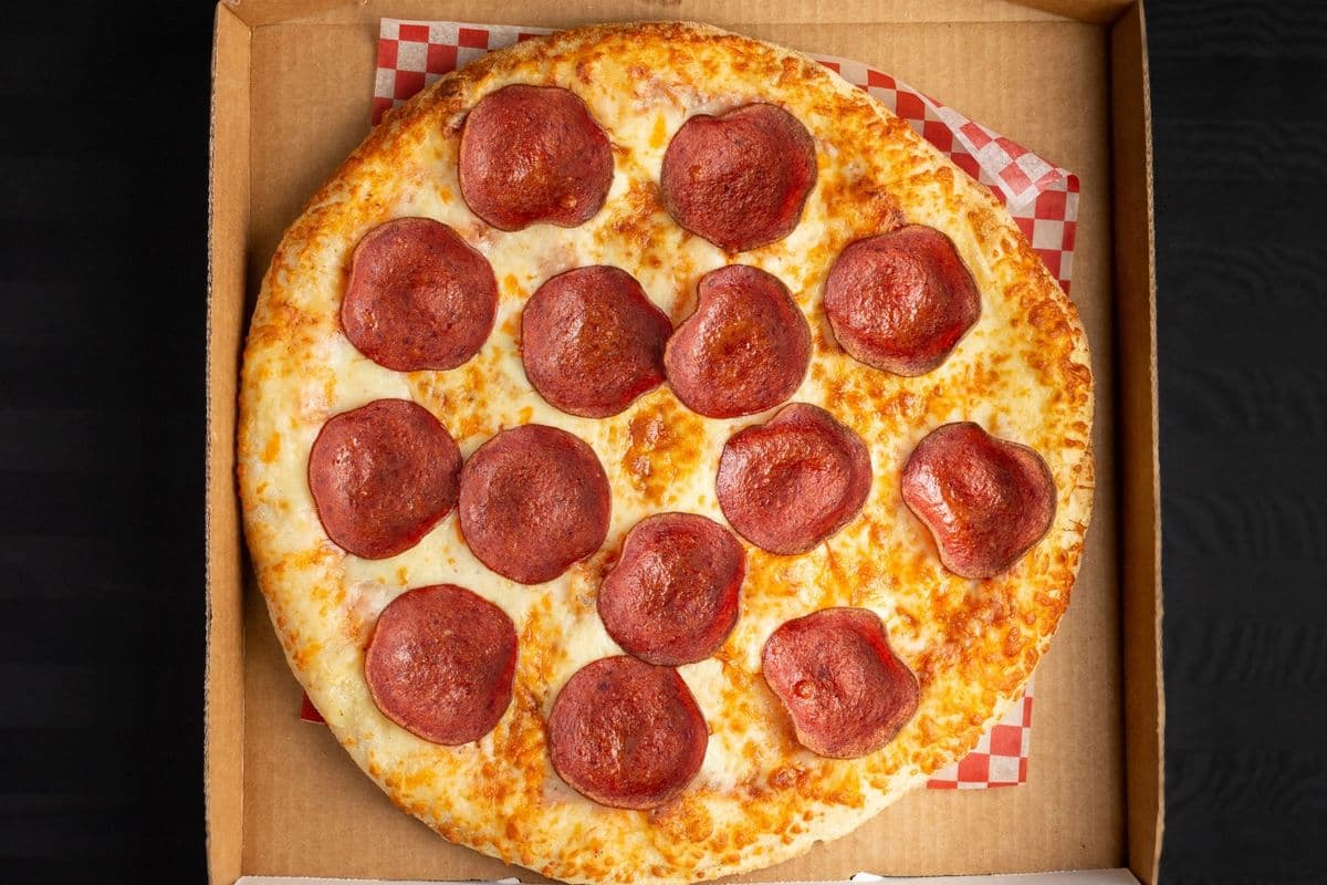 14" Large Pepperoni Pizza