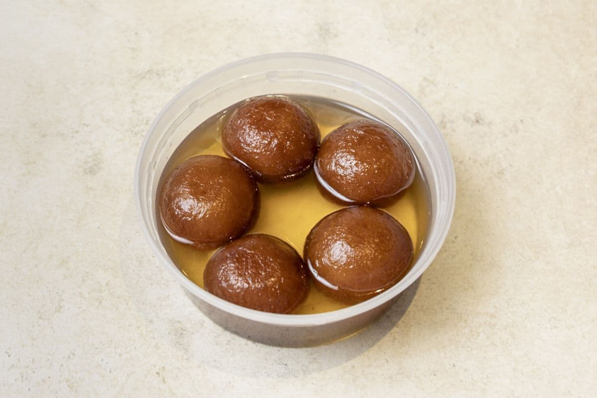 Gulab Jamun (2 pcs)