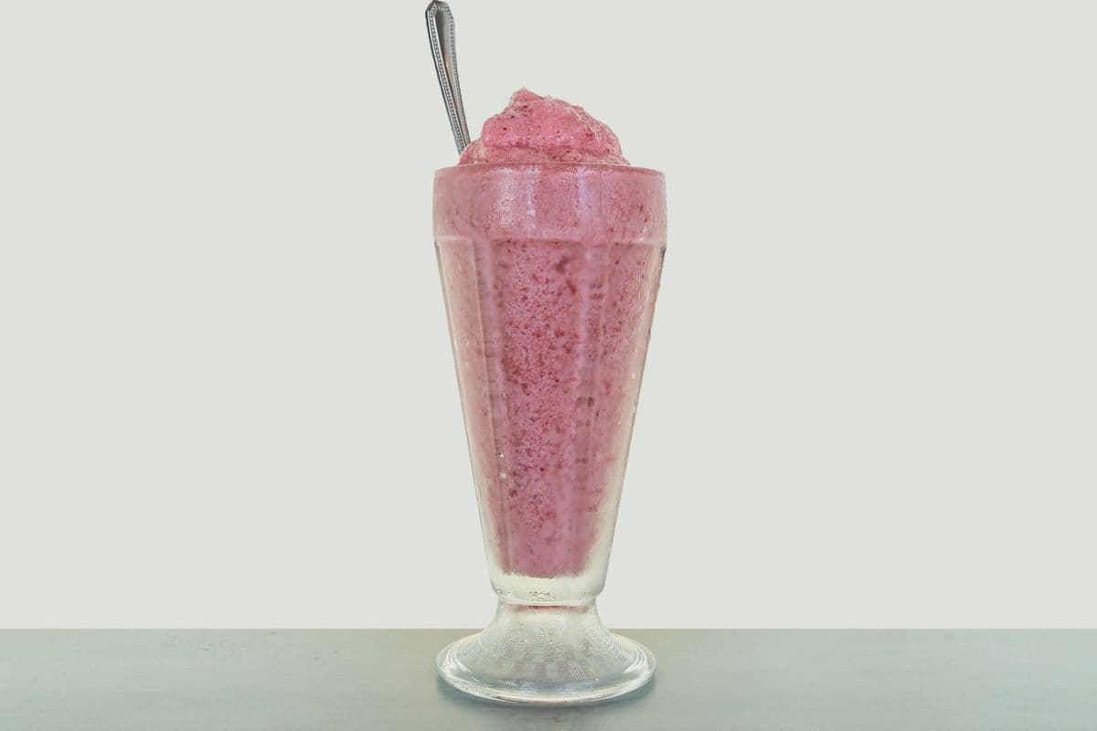 Sm2. Strawberry Smoothie