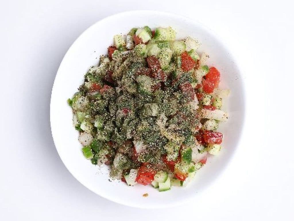 Shirazi Salad سالاد شیرازی