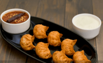 Mixed Fried Momo (Veg and Non-Veg)