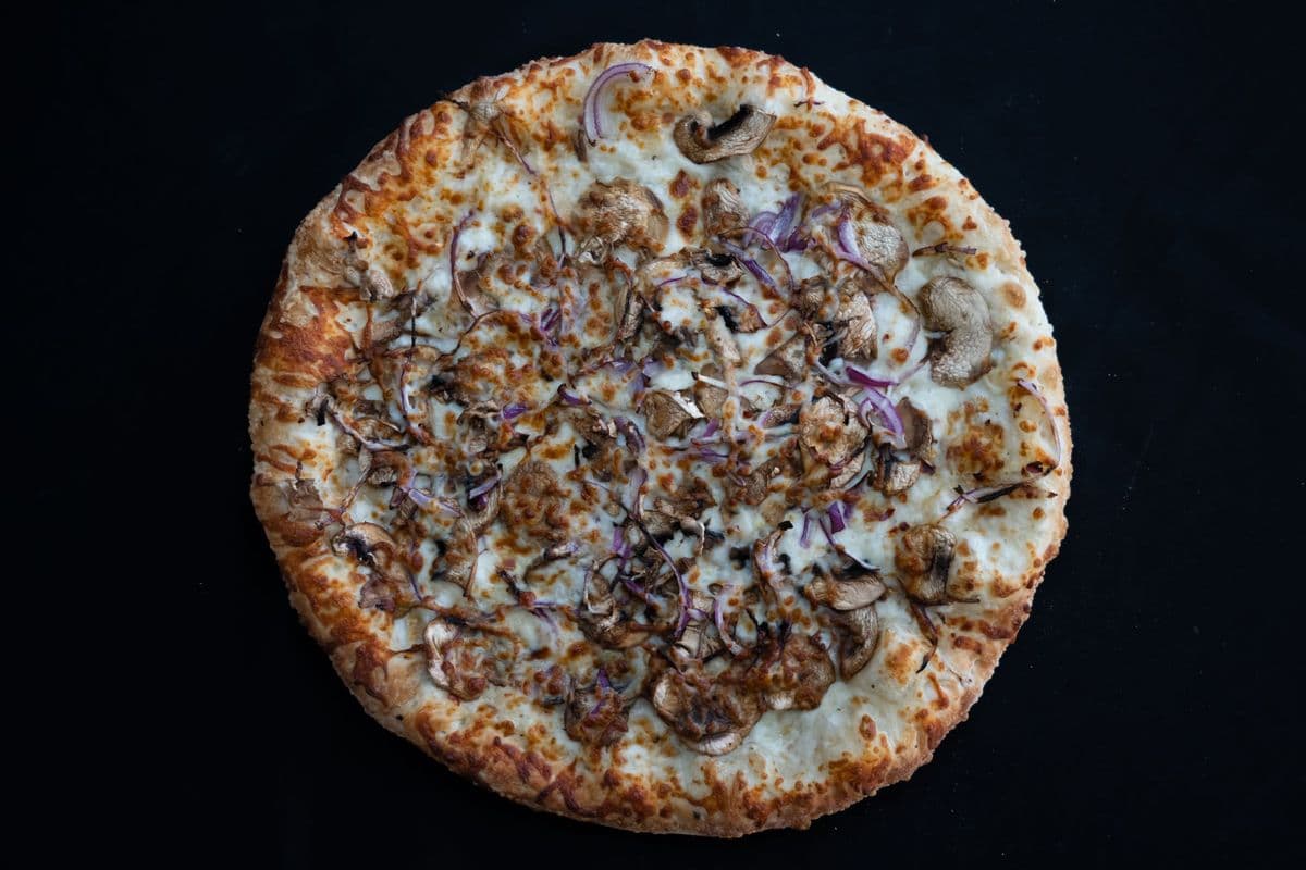 14" Large Spicy Mushroom Pizza