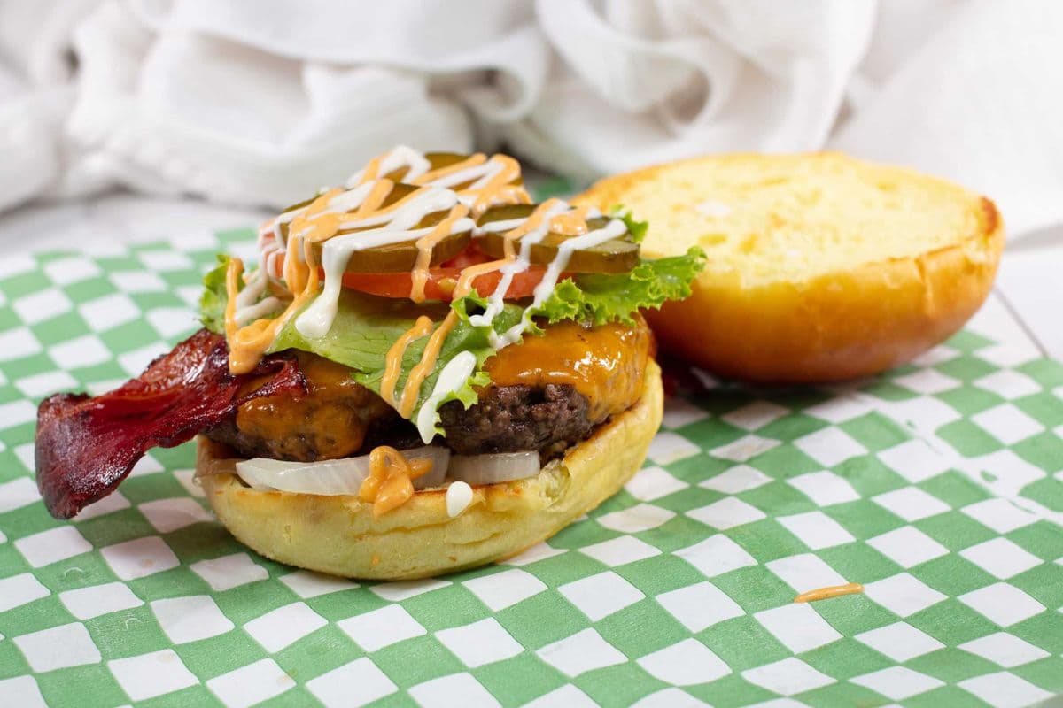 Bae Single Burger