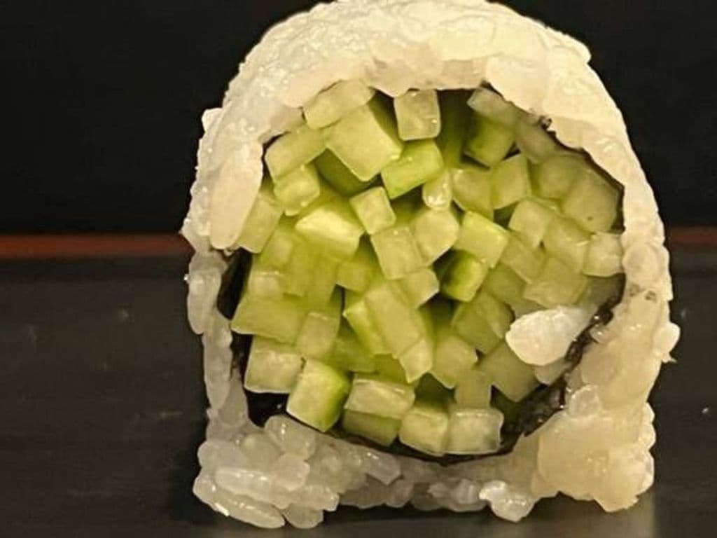 Cucumber roll