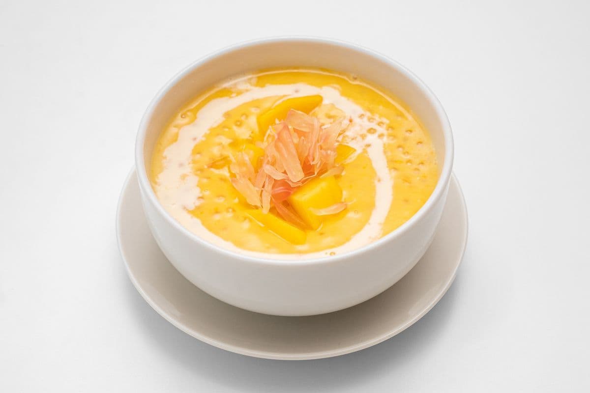 Chilled Mango Sago Cream with Pomelo 杨枝甘露