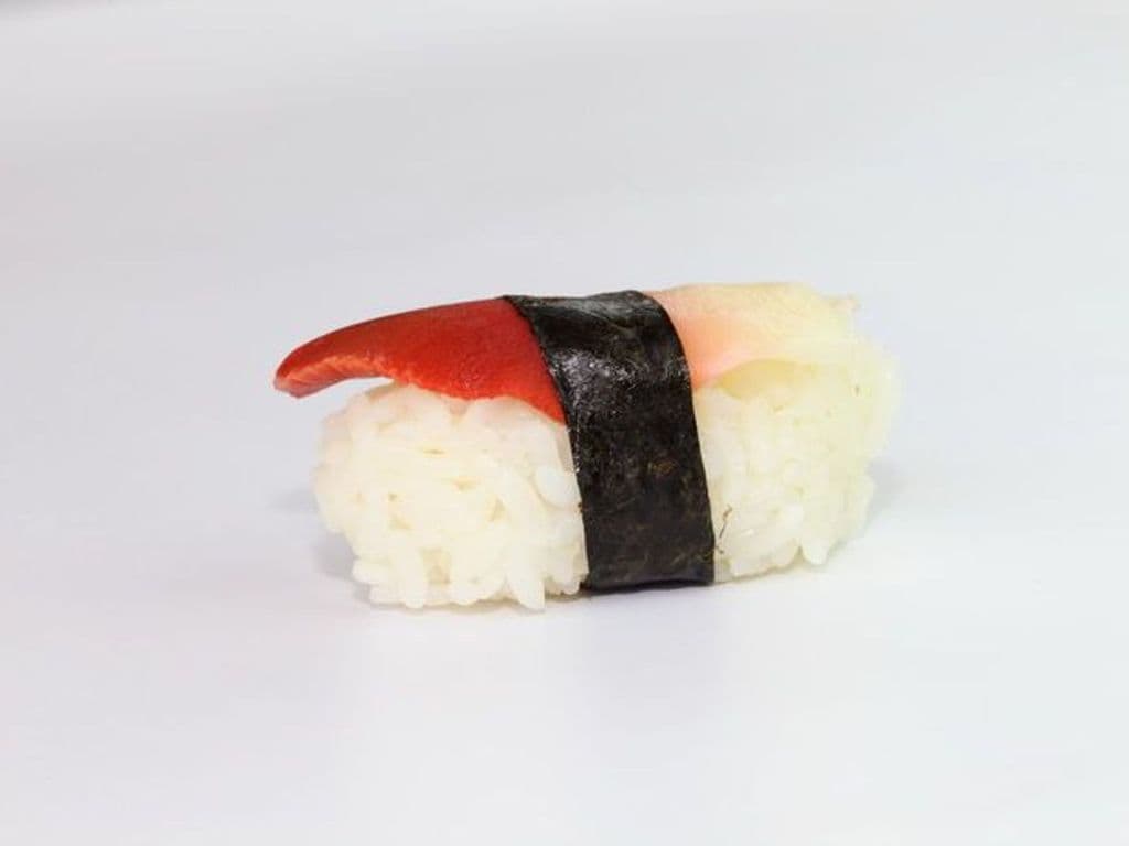 C15.Surf Clam Sushi(1pc)