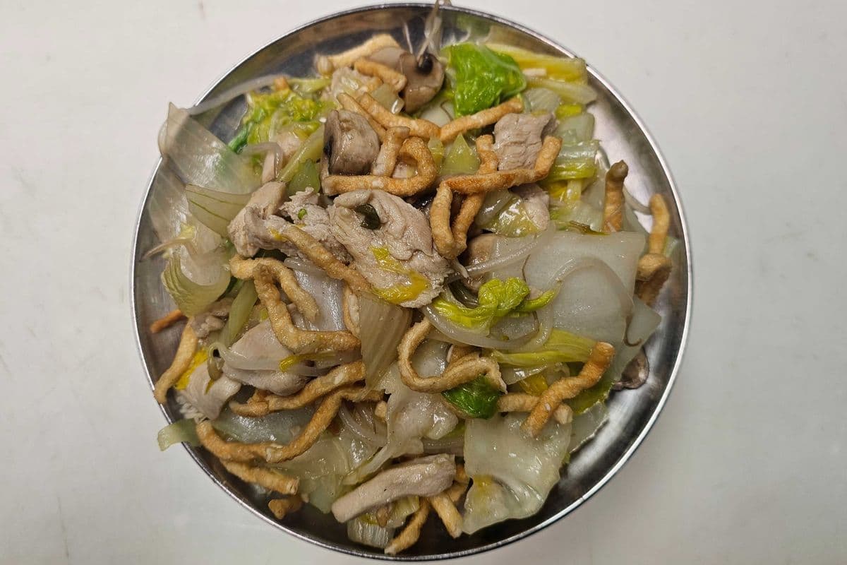 Large Chicken Chow Mein