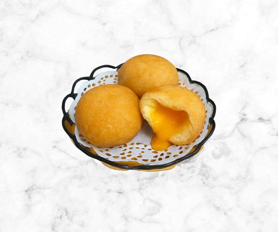 DS11 Salted egg custard buns (3pcs) / DS11 炸黄金流沙包 (3個)