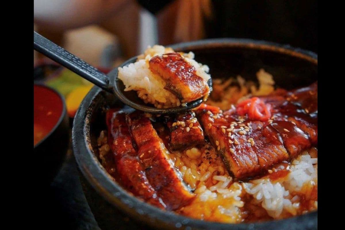 Unagi on Rice in Hot Stonepot 鰻魚石鍋飯