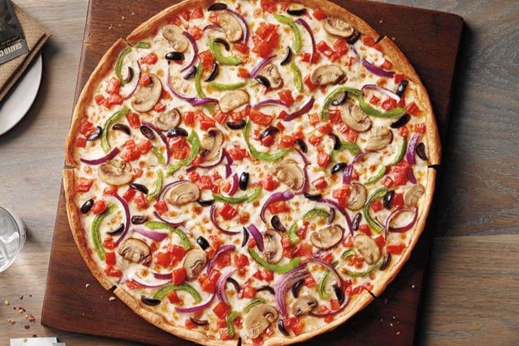 Medium Veggie Pizza Combo With 2 Dipping & 2 Pops