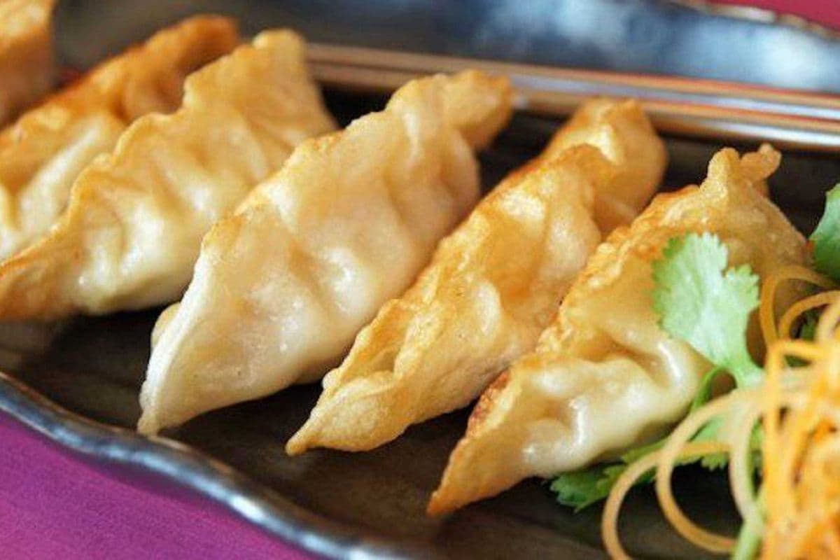 Fried Chicken Gyoza (6 pcs) ( )