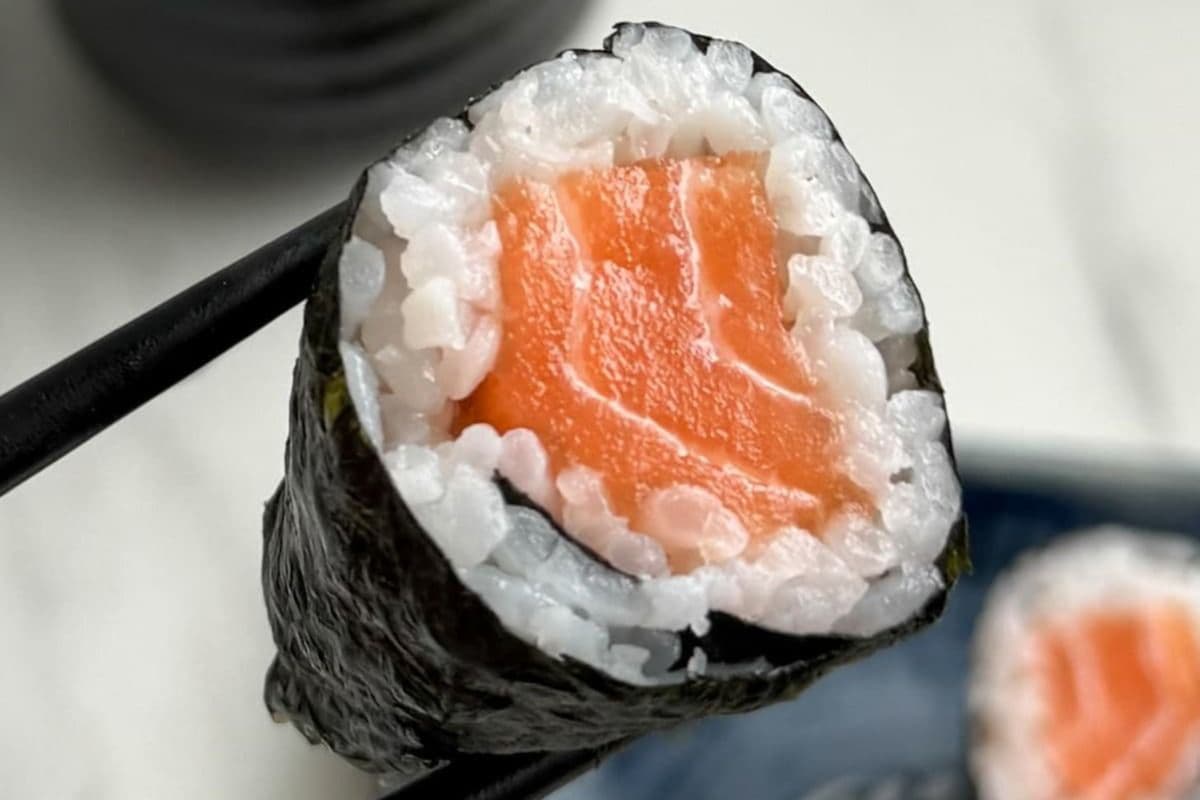 Smoked Salmon Roll