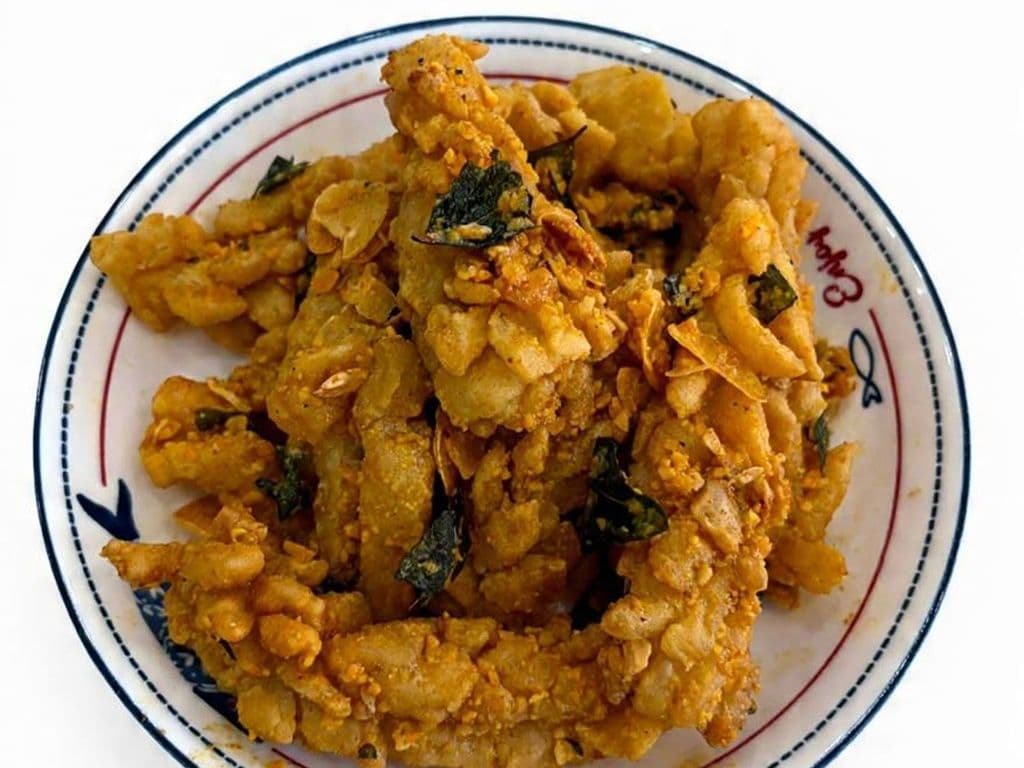A6. SH Fried Squid SH 鹹蛋黃魷魚