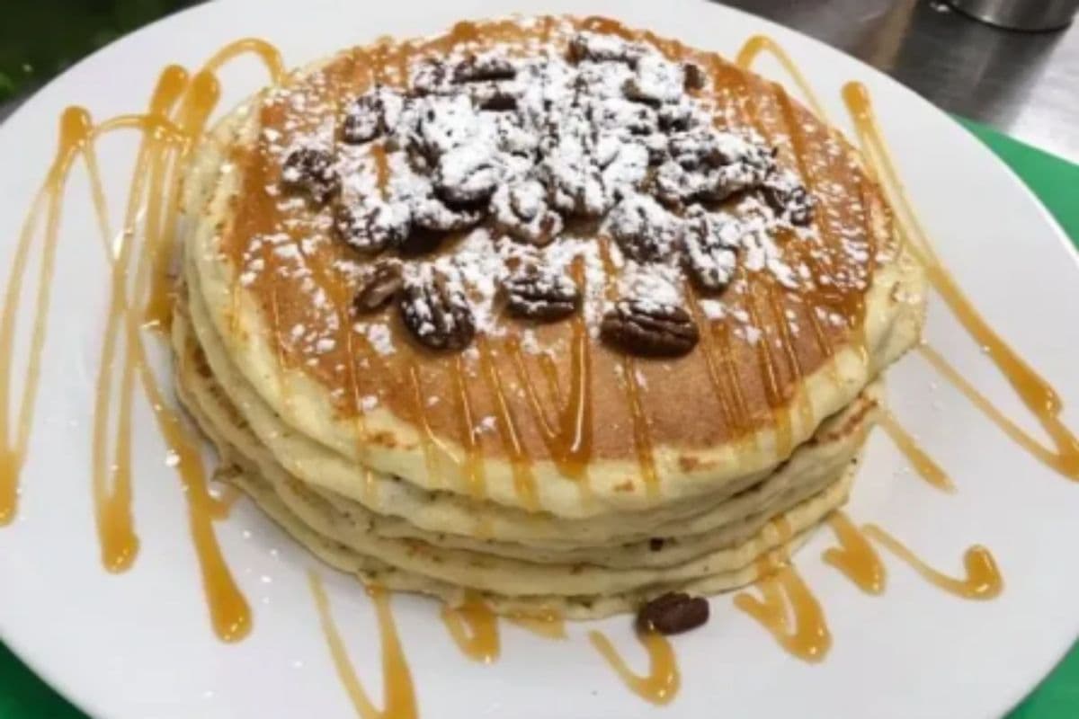Pecan Caramel Cakes