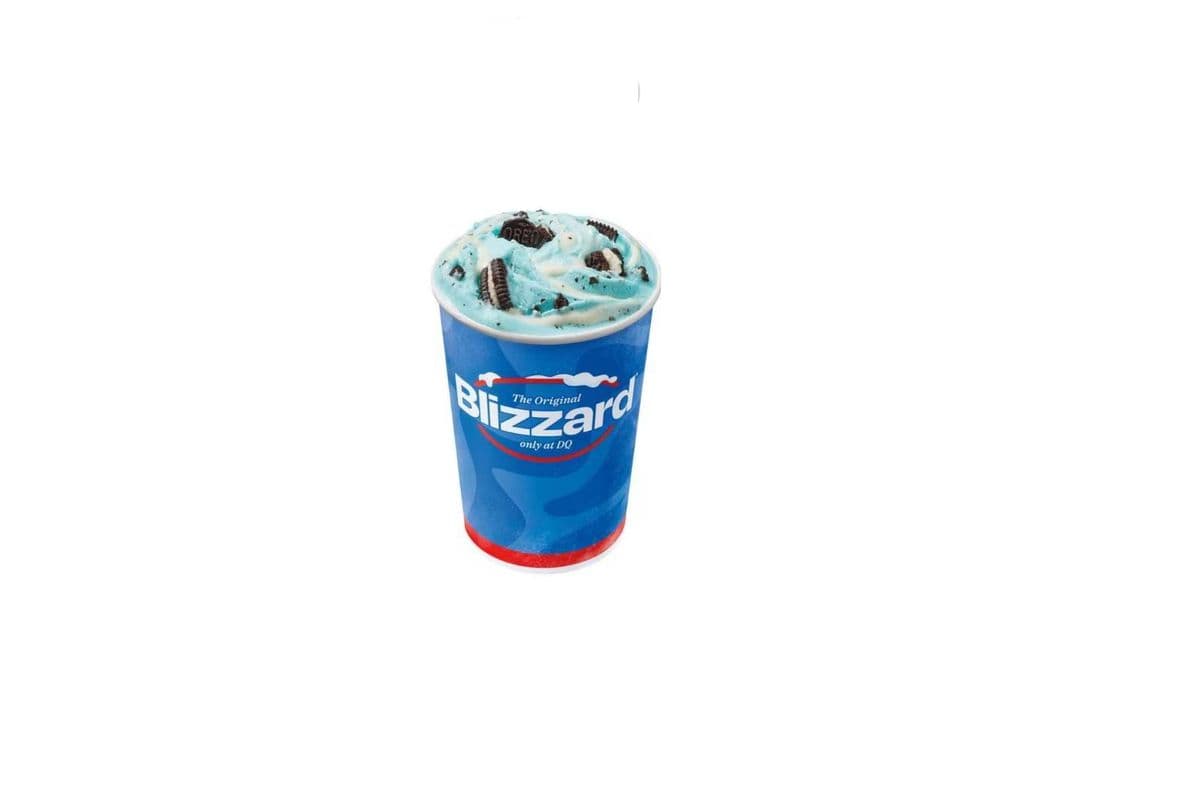 NEW! Oreo Snow Drift Blizzard® Treat (mini) (470 Cal)