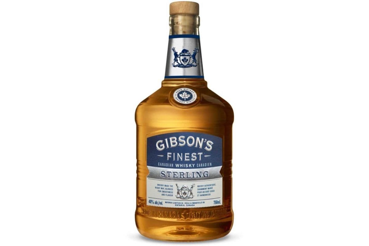 Gibson's Finest Sterling 4 Year (26 oz) (1 x 750 mL)