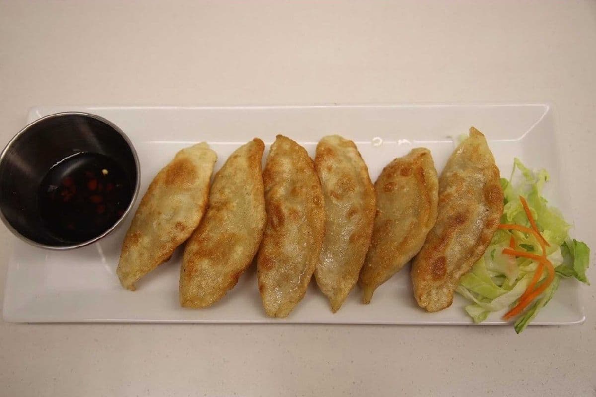 4. Pork Dumpling (6 pcs)