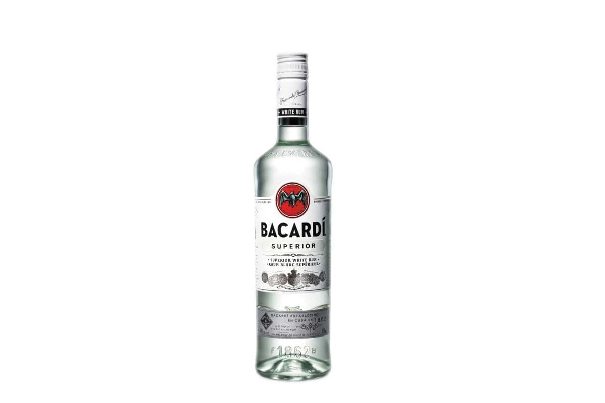 Bacardi White Rum (1 x 750 ml Bottle)