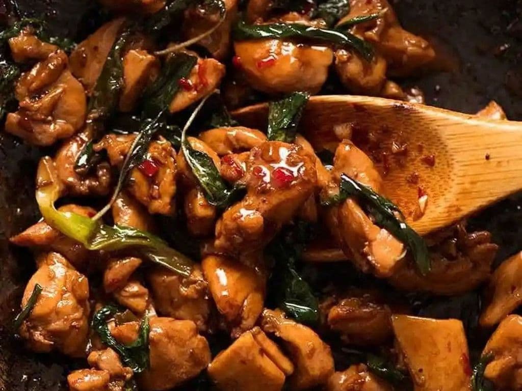 Spicy Basil Chicken