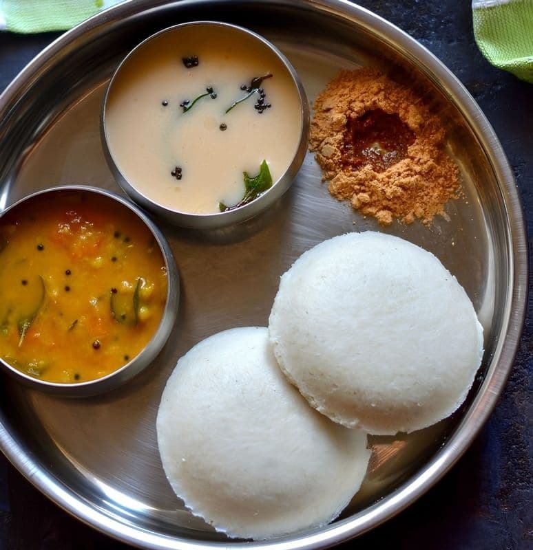 1 + 1 Idli Breakfast